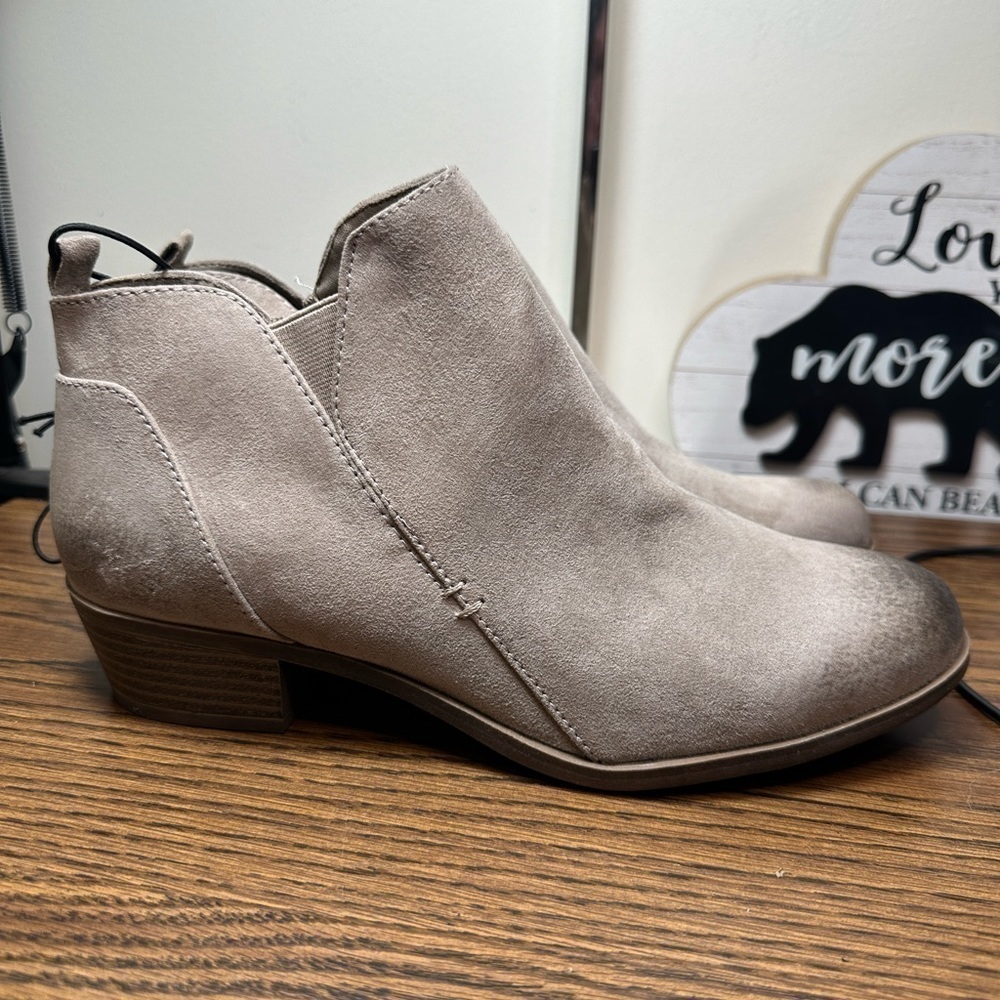 NWT Arizona‎ Jeans Faux Suede Ankle Boots Size 10